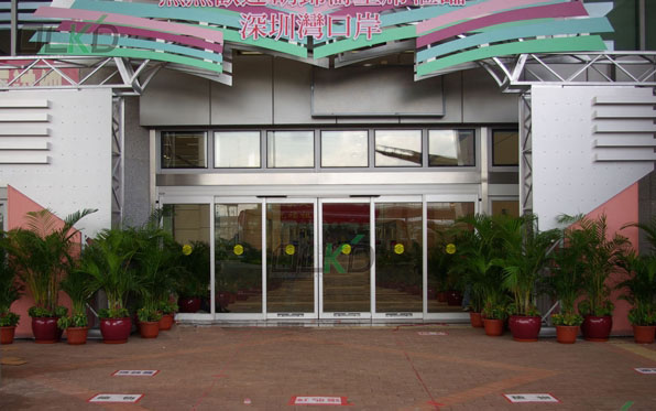 有(yǒu)框自(zì)動平移感應門(mén)