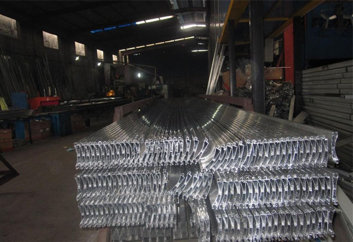 電(diàn)動優質鋁合金(jīn)型材門(mén) 