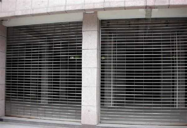 銀(yín)行(xíng)不(bù)鏽鋼管子(zǐ)鏈接門(mén)